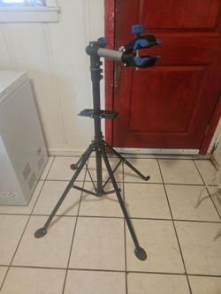 Bicycle repair stand
