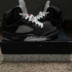 JORDAN 5 RETROS