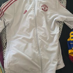 man united sweater size large 
