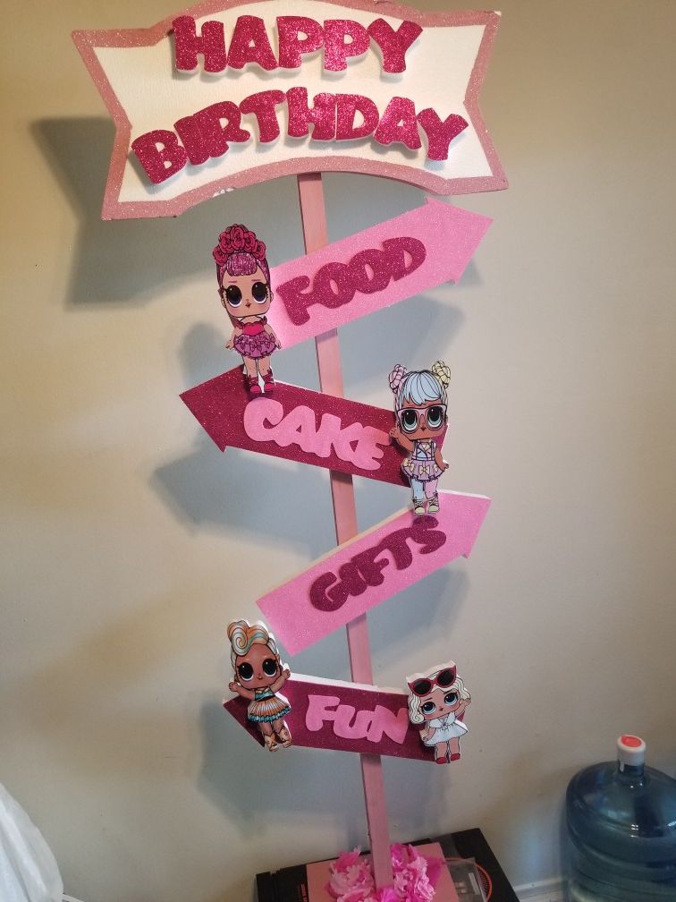 LOL Happy Birthday Sign