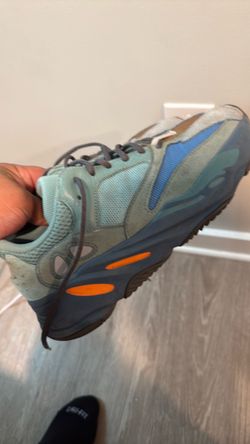 Adidas Yeezy Boost 700 Sneaker