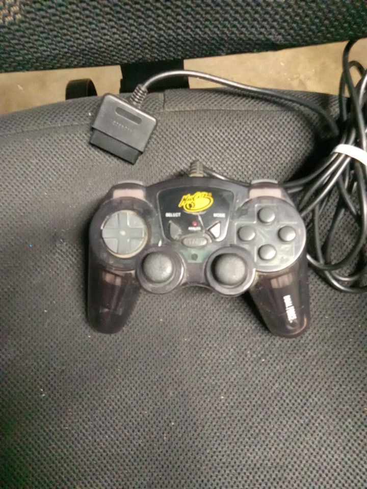 PS2 Madcatz CONTROLLER, DUAL Forces.
