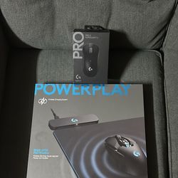 Wireless Mouse And Charging Pad