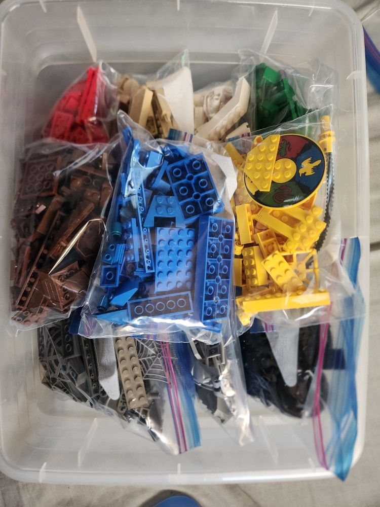 Lot Of Assorted Lego