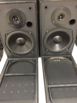 Polk audio speakers book shelf 10-100w