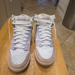 Nike Dunk High "Cashmere Lemon Twist"
