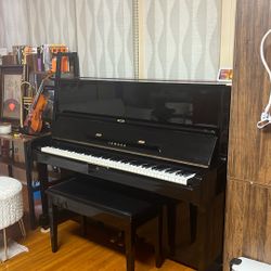 Yamaha Piano