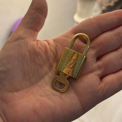 Louis Vuitton lock & key