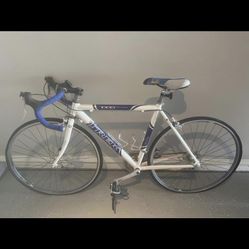 Trek Road Bike (1000 Alpha Series)