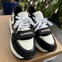 Burberry Sneakers