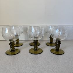 1970s Roemer Austrian Small Cordial Wine Glasses With Etched Grape Leaf Design Green Stem- Set of 6