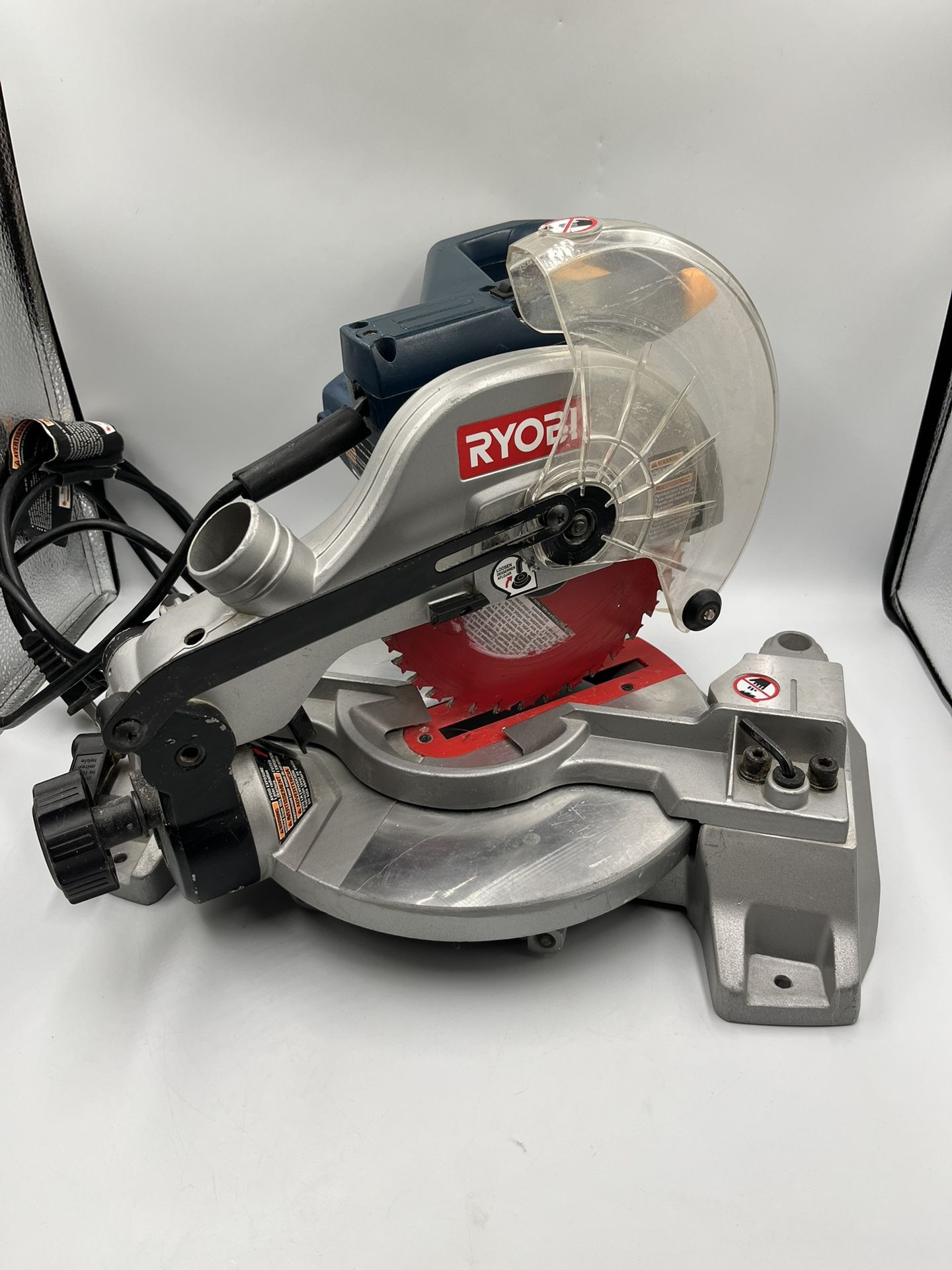 Ryobi Compound Miter Saw 7 1/4 Inch, Corded