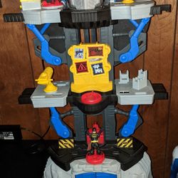 Imaginext DC Batman Cave