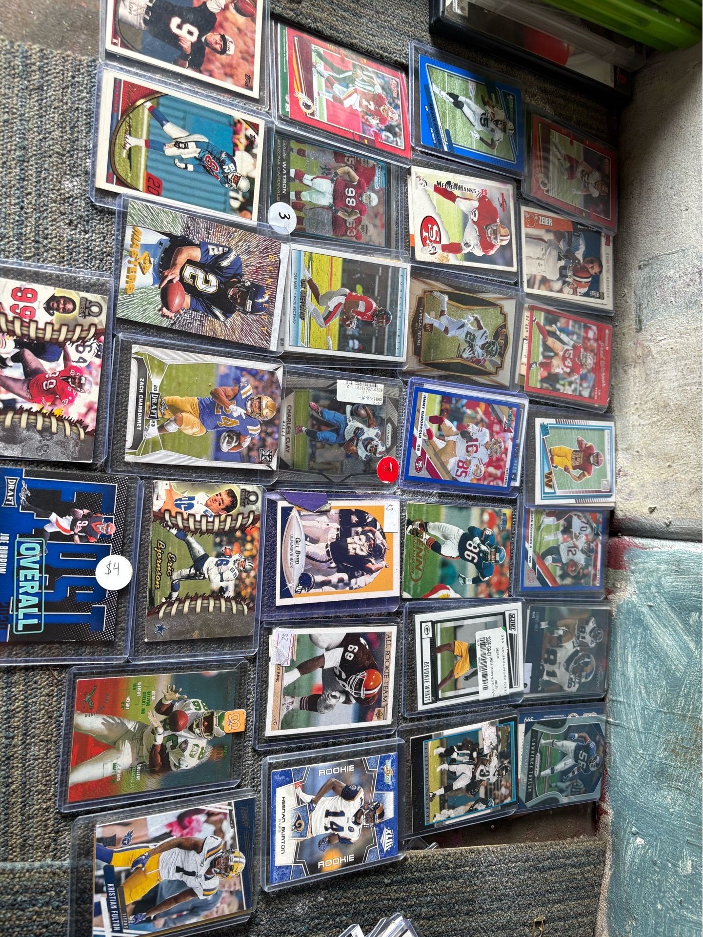 Collectible vintage and newer sports card deal