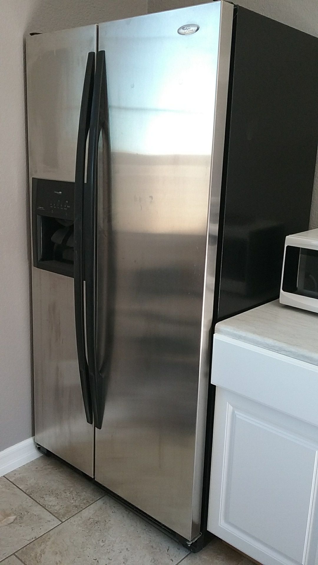 Refrigerator freezer Whirlpool Gold with in door ice & water