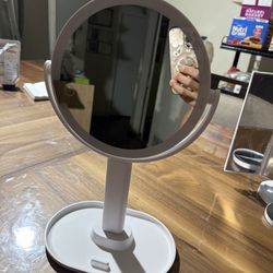 Rechargeable Make Up Mirror 