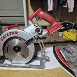 Skilsaw MAG77 15 A 7-1/4 in.