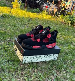 Jordan 4 size 11 men brand new never worn
