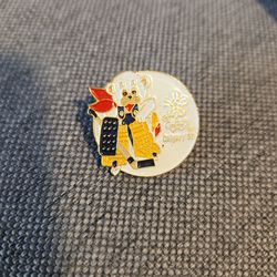 1988 Hockey Goalie Bear Snowflake Rings Olympics Calgary Winter 88 Goalie Lapel Pin