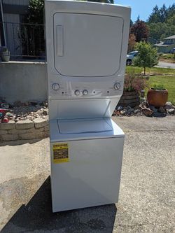 Washer dryer stacked