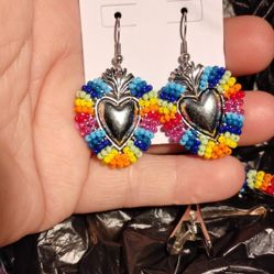 Earrings 