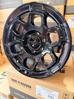 17” Rim 6x5.5 0 Offset in Gloss Black 710HD Method !!
