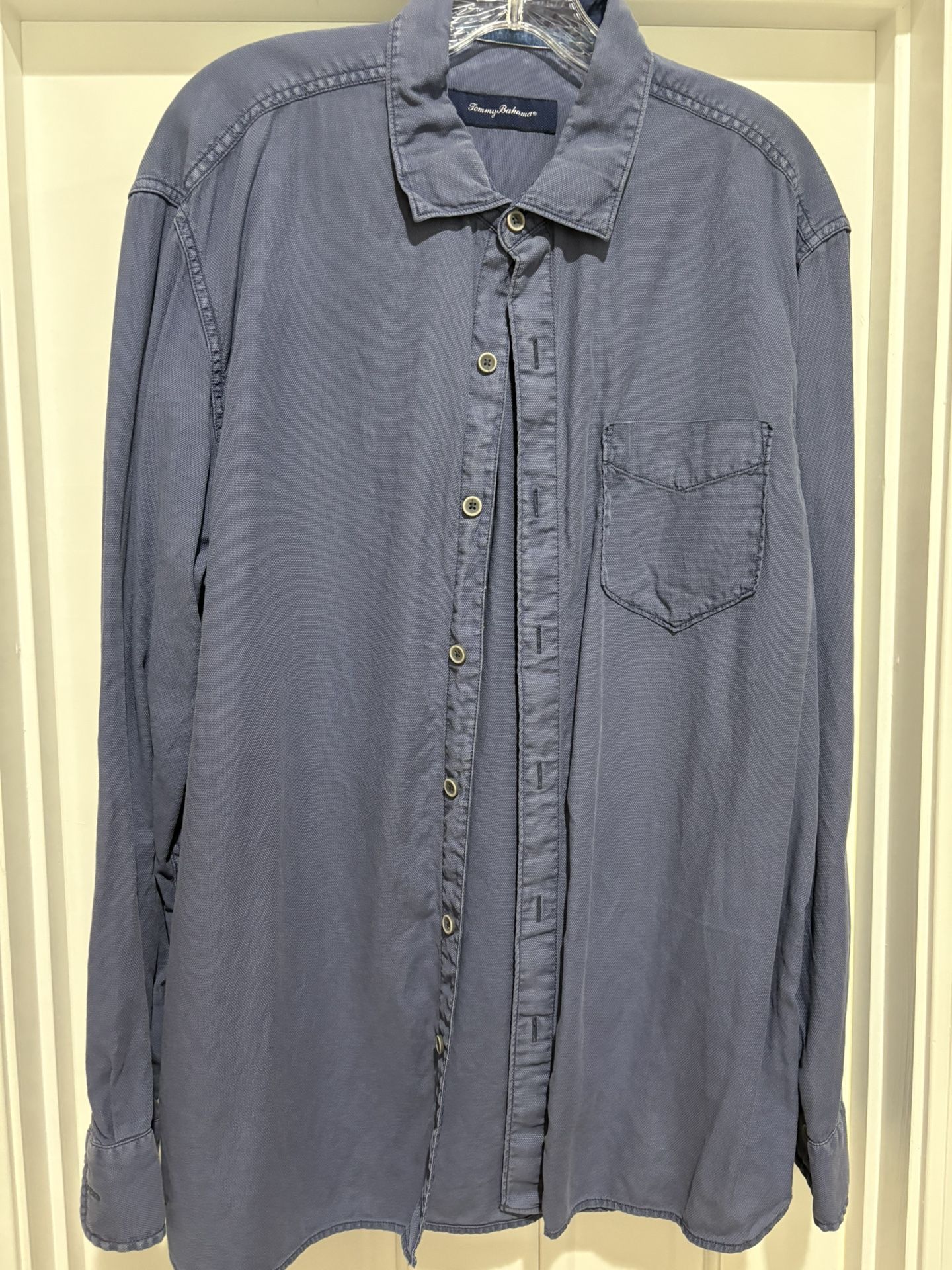 Tommy Bahama Men’s Shirt Large
