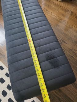 Velvet bench