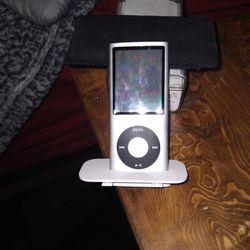 Ipod Nano 8gb, In The Box