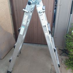 Franklin 17ft Multi-Task Ladder/ Escalera