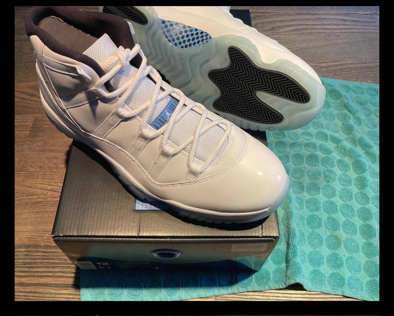 Air Jordan 11 Retro 'Legend Blue / Columbia' 2024