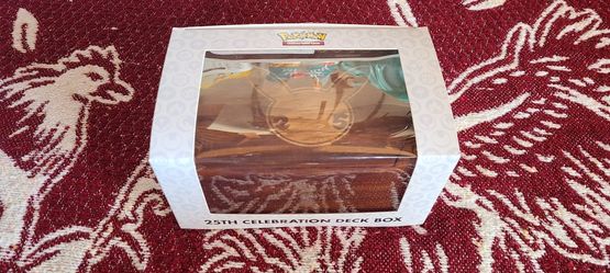 Pokémon Celebrations Deck Box
