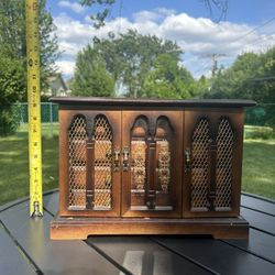 Wooden Jewelry  Box With Music 