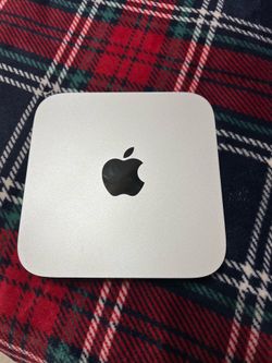 Mac mini 2011 upgraded.