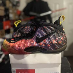 Nike Foam Asteroid Size 13 $280