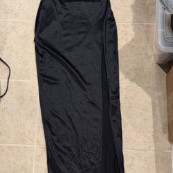 Windsor Sleek Black Maxi Dress