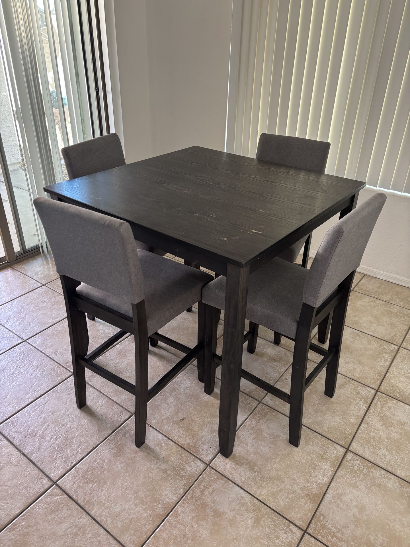 Kitchen table with 4 chairs