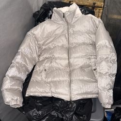 LUXURY BRAND NEW DESIGNER GEAR