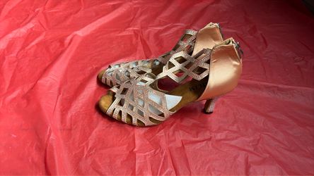 women’s shoes