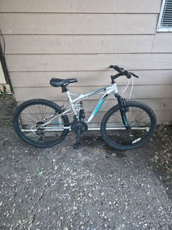 Mongoose 24-in Tire bike