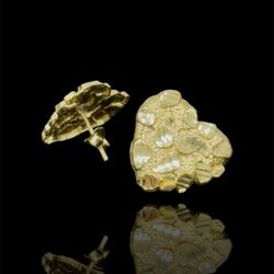 10k Gold NUGGET HEART Stud Earrings 