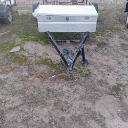 Trailer With Tool Box And Ramps