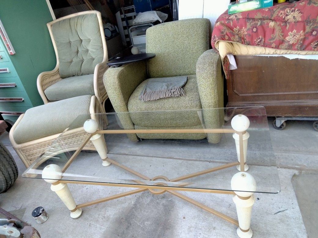 Nice Chairs Tables & Ottoman