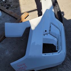 2023/24 Gmc Yukon Denali Front Bumper Cover