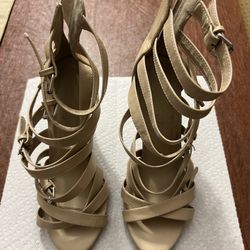 Woman High Heel Shoes 👠 7 1/2 Size