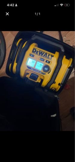 DeWalt 20V Cordless Inflator