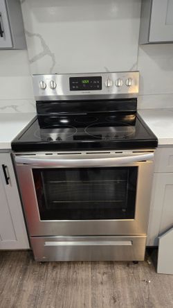 Frigidaire Electric Range Stove Top