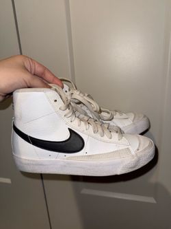 3.5y Nikes