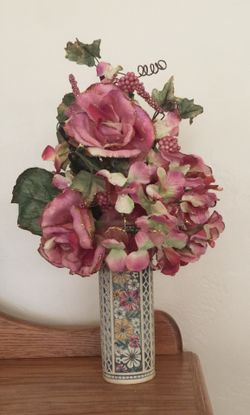Silk flowers in vase
