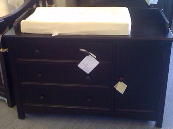 Bonavita Dresser Changing Table For In Fort Lauderdale Fl Bonavita Dresser Changing Table For In Fort Lauderdale Fl Offerup